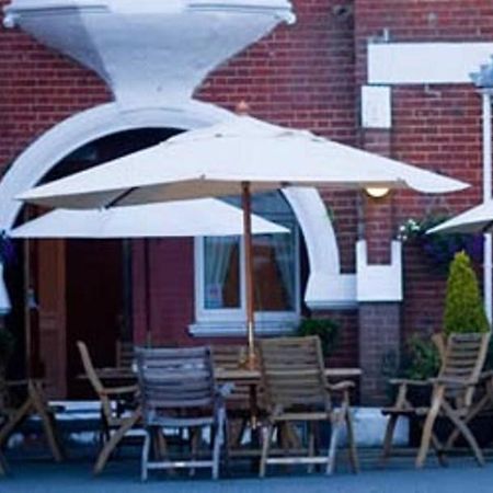 Hickstead Hotel Bolney Exterior foto