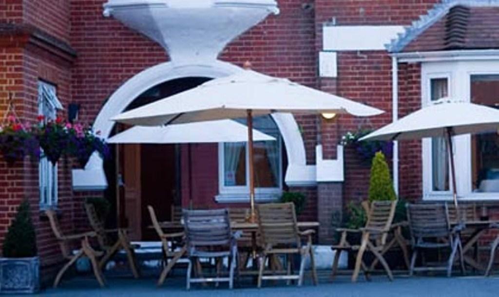 Hickstead Hotel Bolney Exterior foto